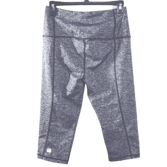 Victoria’s Secret Sport Knockout Capri Leggings VSX SPORT Marbled Grey Medium - Picture 12 of 13
